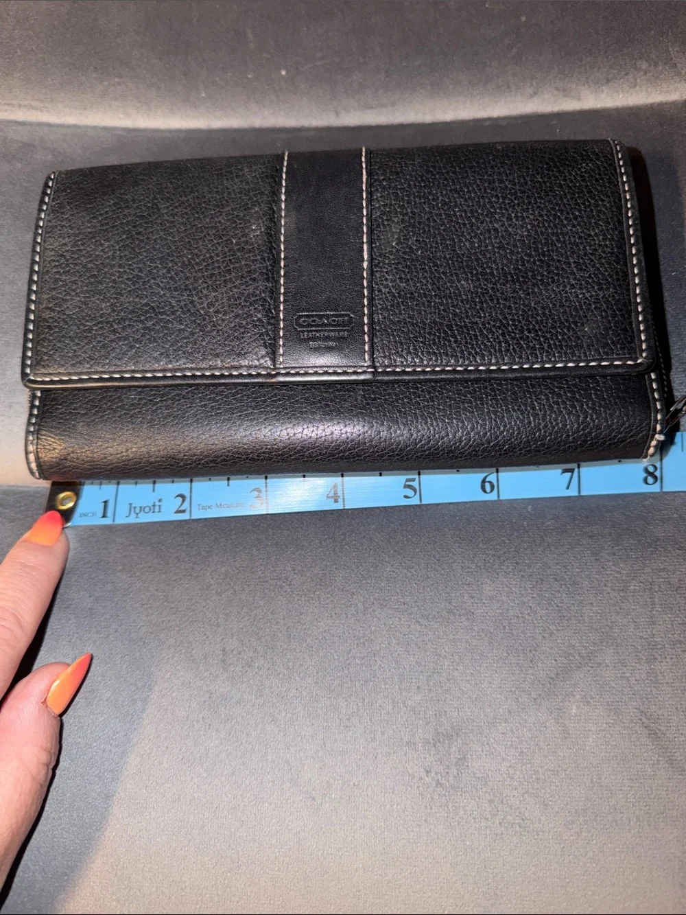 Coach Hampton Leather Trifold Wallet with Contrast Stitching
